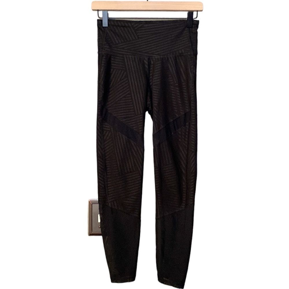 Old Navy Active Go Dry Black Legging Pants Workout Striped Mesh Insert